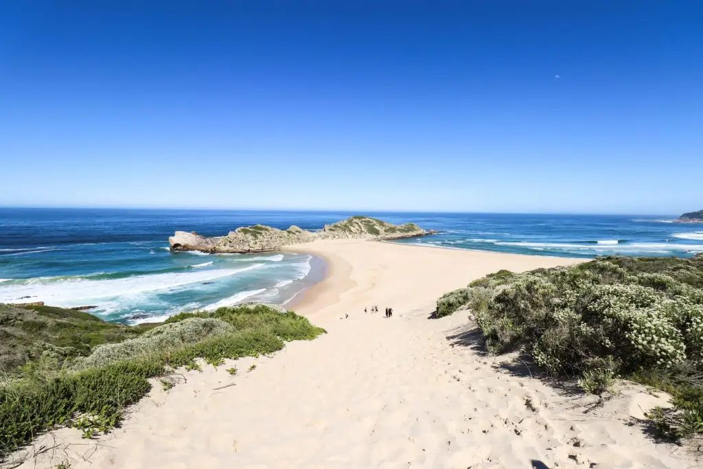 Robberg Nature Reserve, around the bay